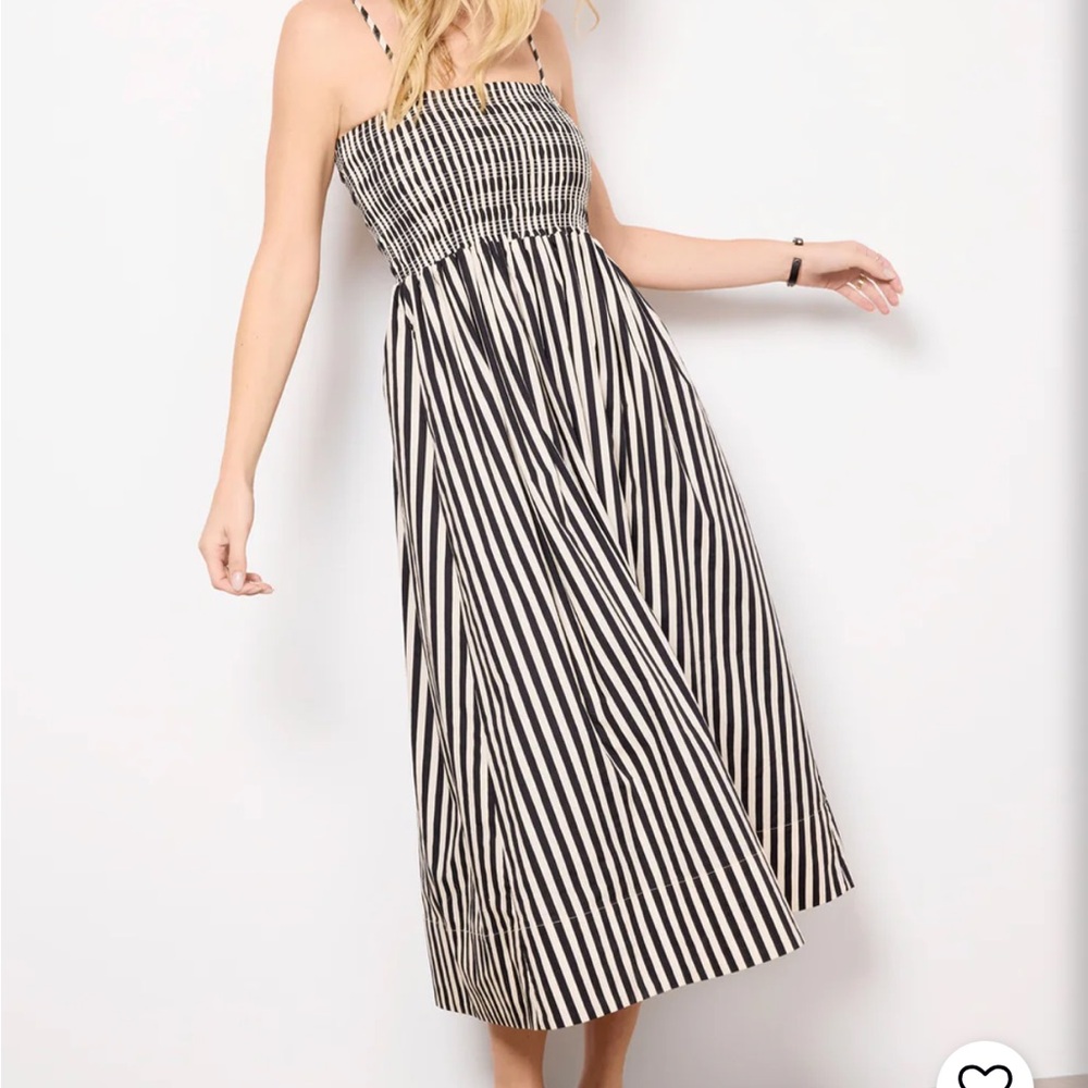 Evereve Cecelia size XS Black and White Striped Smocked Maxi Dress